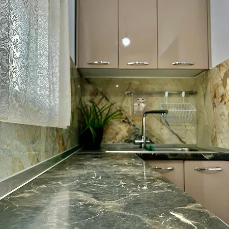 Montrix Cozy In Center * ティラナ