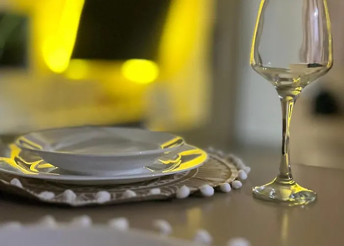 Montrix Cozy In Center * ティラナ