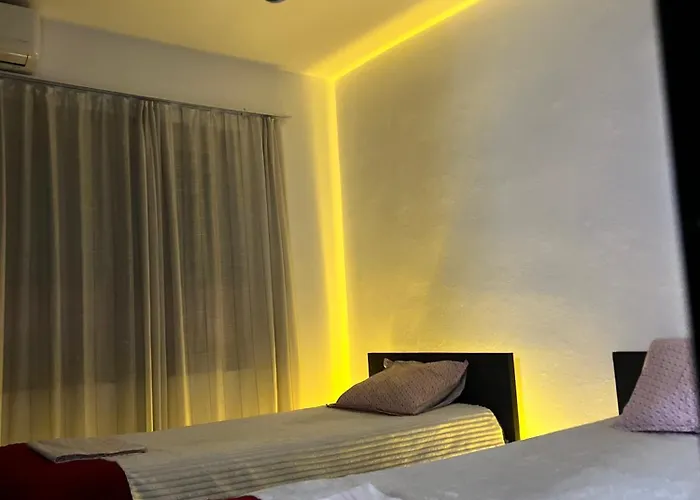 Montrix Cozy In Center Tirana